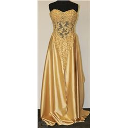 GOLD TONE STRAPLESS SEQUIN TOP GOWN SIZE UNKNOWN