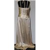 Image 2 : GOLD TONE HALTER TOP GOWN SIZE UNKNOWN