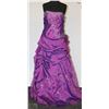 Image 1 : PURPLE TONE STRAPLESS SIZE 14 GOWN WITH CORSET