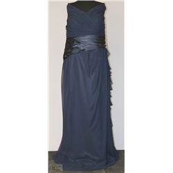 NAVY BLUE PLUS SIZE WITH WHITE EMBROIDERED FLOWERS