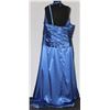 Image 2 : ROYAL BLUE HALTER STYLE PLUS SIZE GOWN