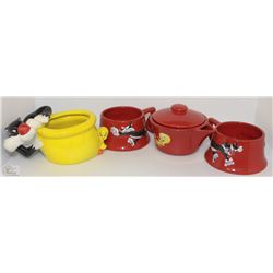 SYLVESTER & TWEETY 3PC STACKING TEA SET & PLANTER
