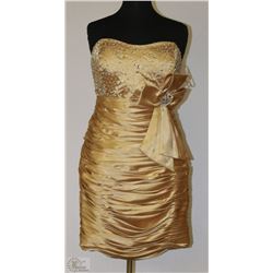 STRAPLESS GOLD TONE MINI SKIRT DRESS