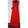 Image 2 : RED BIG BOW DRESS SIZE UNKNOWN