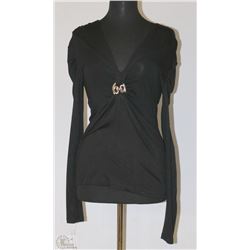 SIZE LARGE BLACK FULL SLEEVE TOP