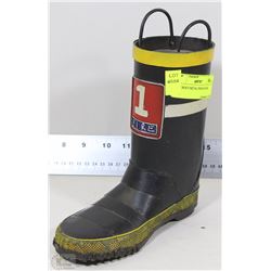 FIRE BOOT METAL PIGGY BANK