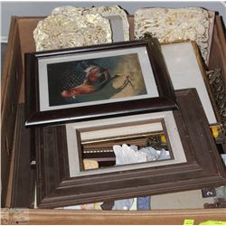 BOX OF PICTURE FRAMES