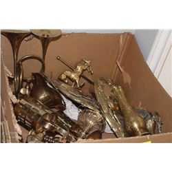 BOX OF BRASS ITEMS