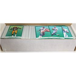 BOX OF FLEER NFL FOOTBALL CARDS