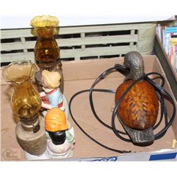 VINTAGE BRASS DUCK LAMP WITH 2 VINTAGE OIL LAMPS