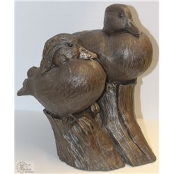 DUCK STATUE