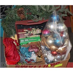 BOX W/CHRISTMAS ITEMS INCL. LED LIGHTS,