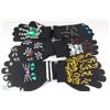 Image 1 : 6 PACK OF GLOW IN THE DARK GLOVES