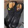 Image 1 : NEW PAIR OF BATES MILITARY BOOTS WITH INSOLES