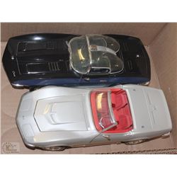 FLAT OF 2 HOTWHEELS DIE-CAST CARS 1-18 SCALE