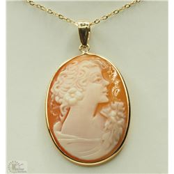 14K YELLOW GOLD SHELL CAMEO PENDANT