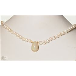 14K YELLOW GOLD PEARL NECKLACE W/ OPAL PENDANT
