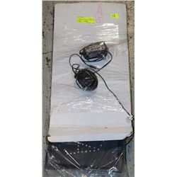 LOT OF 2 LED LIGHTS INCL "OPEN" AND "PIZZA"