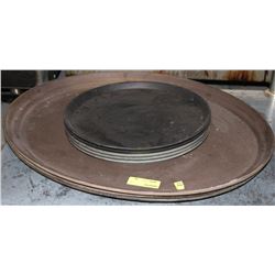 LOT OF WAITING TRAYS