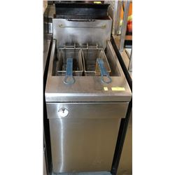 QUEST GAS DEEP FRYER
