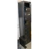 Image 1 : 10 DOOR BLACK METAL LOCKER