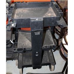 RUBBERMAID JANITORIAL CLEANING CART