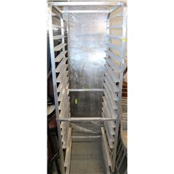 17 SLAT BAKERS RACK ON WHEELS