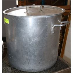 32L STOCK POT WITH LID