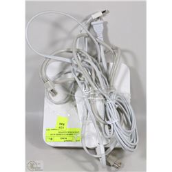 APPLE AIRPORT EXTREME A1143 WITH POWER ADAPTER