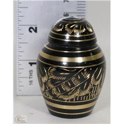 MINIATURE URN