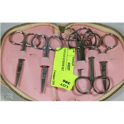 VINTAGE SCISSOR SET IN CASE