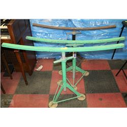 3 SHOP TRIPOD STANDS