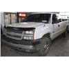 Image 1 : 2004 CHEVROLET 2500HD SILVERADO 4X4 LS