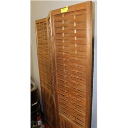 WOODEN 3 PANEL ROOM DIVIDER