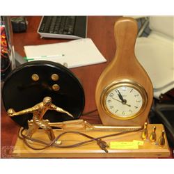 VINTAGE BOWLING THEMED ELECTRIC CLOCK
