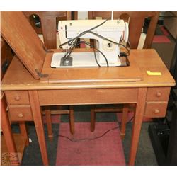 VINTAGE SINGER 247 SEWING MACHINE IN CABINET