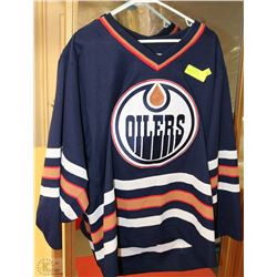 EDMONTON OILER HOME JERSEY SIZE M