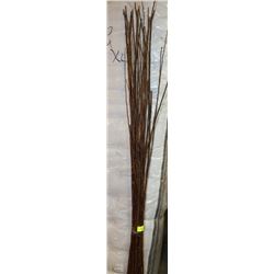 SHOWHOME BUNDLE OF DECORATIVE STICKS