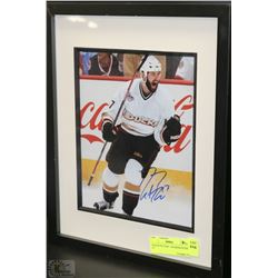 SIGNED PICTURE - ANAHEIM DUCKS #17