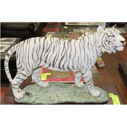 LARGE WHITE SIBERIAN TIGER ON WOOD