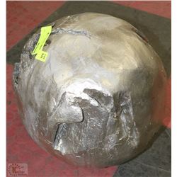 SHOWHOME SPHERE SHAPED CENTERPIECE