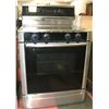 Image 1 : BOSCH STAINLESS CONVECTION OVEN 30" ,4 BURNER