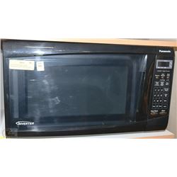 BLACK PANASONIC 1200W MICROWAVE & INVERTER OVEN