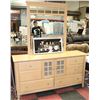 Image 1 : PALISER BLONDE WOOD DRESSER AND MIRROR