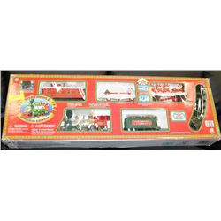 CHRISTMAS TRAIN SET IN BOX W/TRACKS -