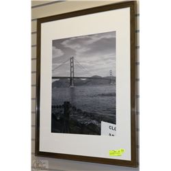 LARGE FRAMED BLACK & WHITE PICTURE - SAN