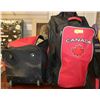 Image 1 : 2 CANADA HOCKEY BAGS WITH FOAM