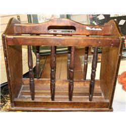 VINTAGE MAGAZINE RACK