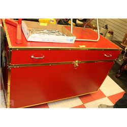 LARGE RED STORAGE CHESS