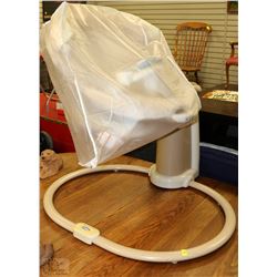 GRACO MUSICAL SWING WITH IPOD CONNECTION